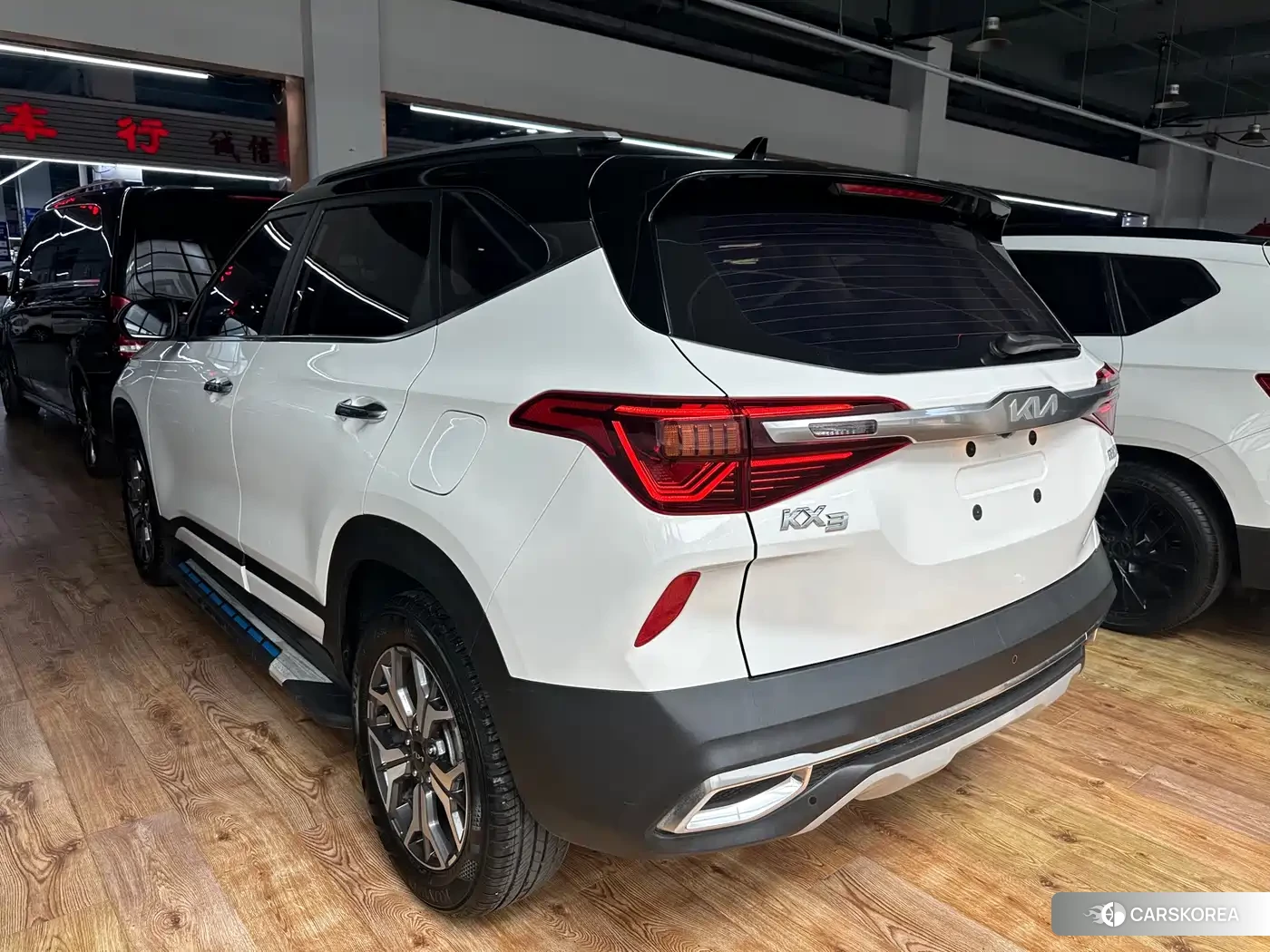 Kia KX3 2022 Белый из Китая, фото 3