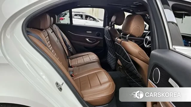 Mercedes-Benz E-Class W213 2022 Белый из Кореи, фото 3