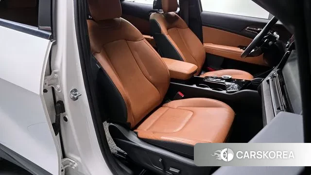 Kia Sportage 5th Generation Hybrid 2024 Белый из Кореи, фото 3