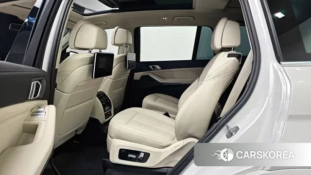 BMW X7 (G07) 2021 Белый из Кореи, фото 3