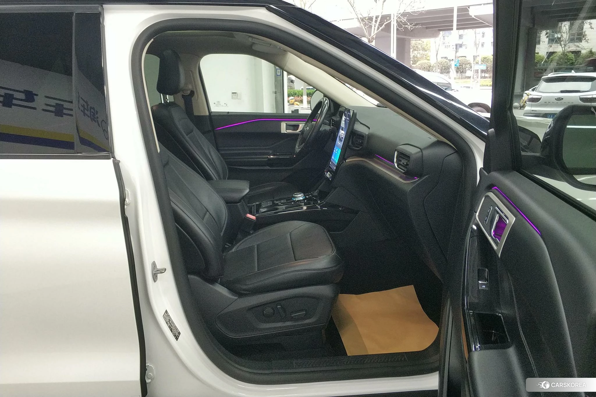 Ford Explorer 2020 Белый из Китая, фото 3