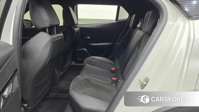 Peugeot 2008 Second generation 2021 Белый из Кореи, фото 3