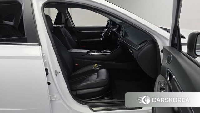 Hyundai Sonata (DN8) 2022 Белый из Кореи, фото 3
