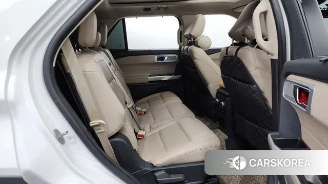 Ford Explorer 6th Generation 2021 Белый из Кореи, фото 3