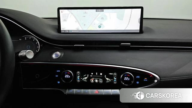 Genesis GV70 2024 Белый из Кореи, фото 3