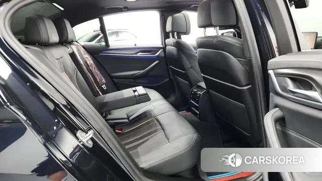 BMW 5 Series (G30) 2022 Черный из Кореи, фото 3