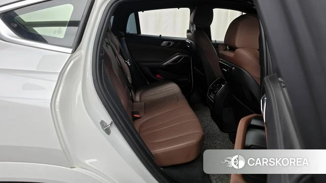 BMW X6 (G06) 2022 Белый из Кореи, фото 3