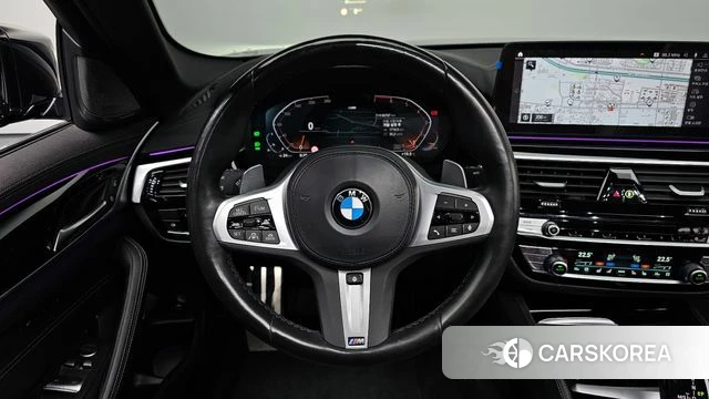 BMW 5 Series (G30) 2022 Черный из Кореи, фото 3