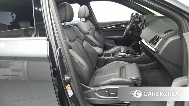 Audi Q5 (FY) 2024 Серый из Кореи, фото 3