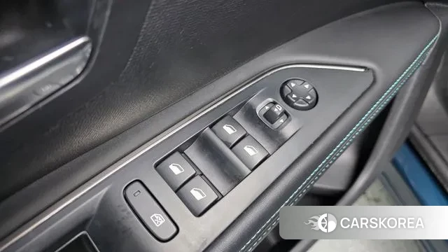 Peugeot 5008 second generation 2022 Синий из Кореи, фото 3