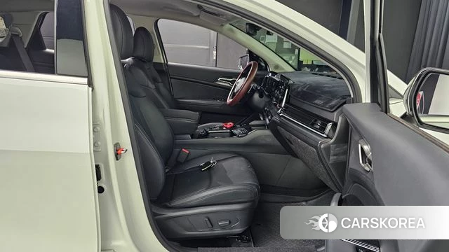 Kia Sportage 5th Generation 2024 Белый из Кореи, фото 3