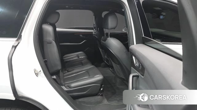 Audi Q7 (4M) 2021 Белый из Кореи, фото 3