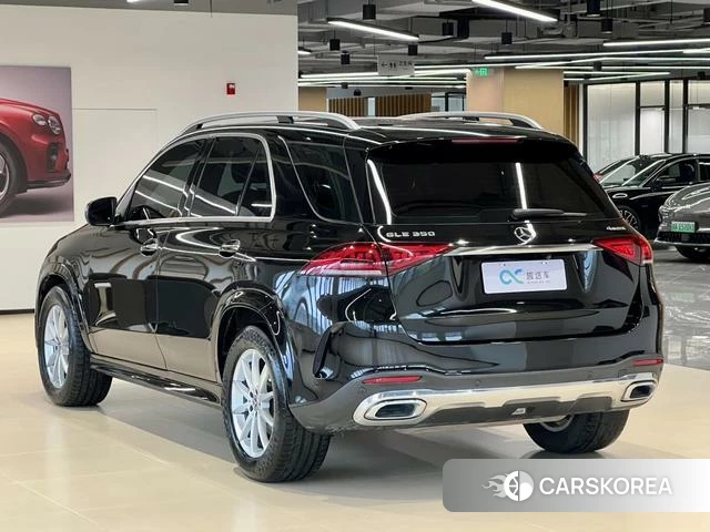 Mercedes-Benz GLE (import) 2021 Черный из Китая, фото 3