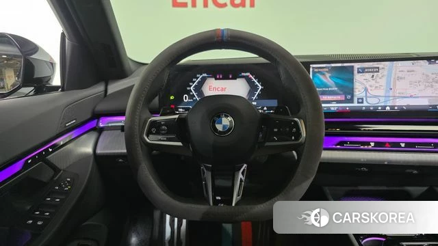 BMW 5 Series (G60) 2024 Черный из Кореи, фото 3