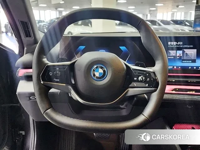 BMW 5 Series (G60) 2025 Серый из Кореи, фото 3