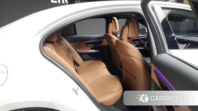 Mercedes-Benz E-Class W214 2024 Белый из Кореи, фото 3