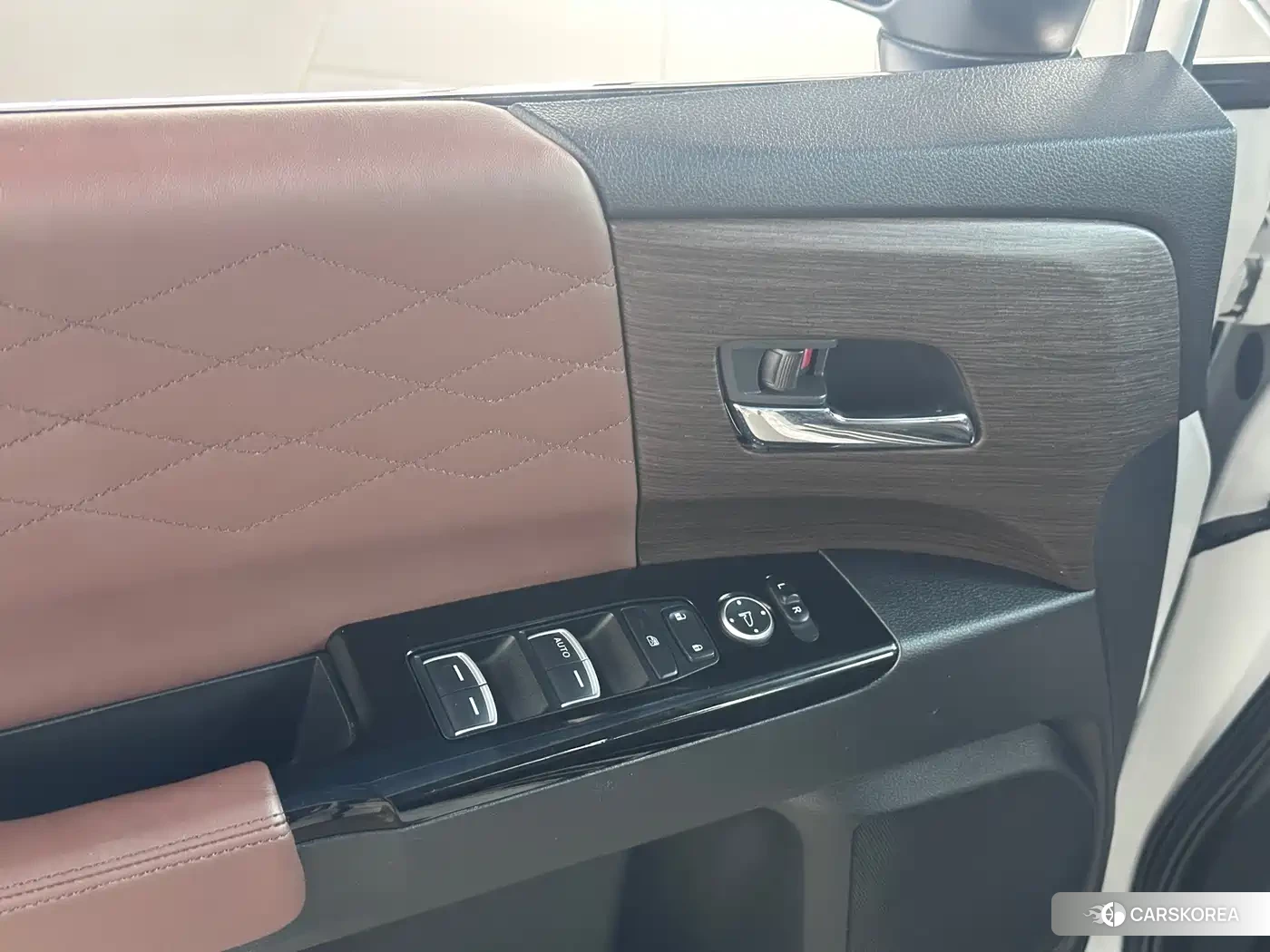 Honda Odyssey 2024 Белый из Китая, фото 3