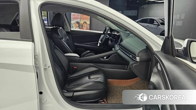 Hyundai Avante (CN7) 2022 Белый из Кореи, фото 3