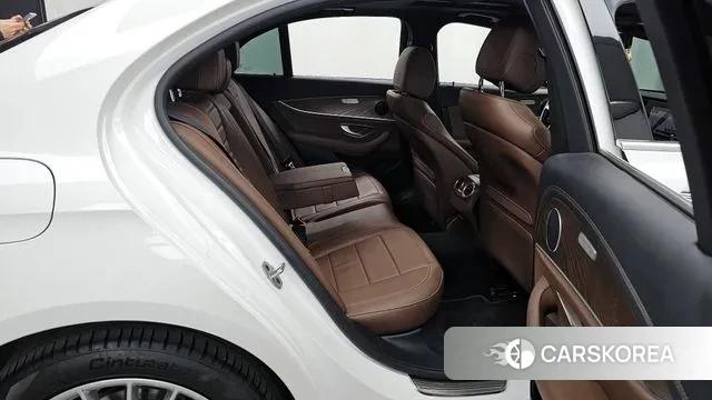 Mercedes-Benz E-Class W213 2020 Белый из Кореи, фото 3