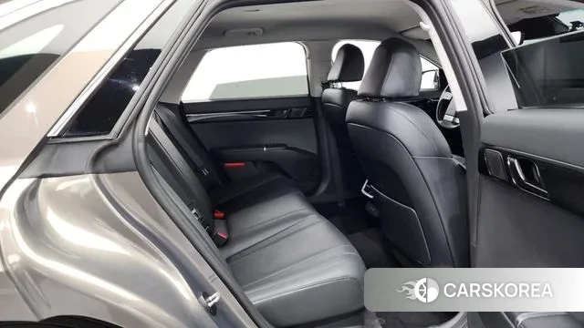 Hyundai Grandeur (GN7) 2023 Песочный из Кореи, фото 3