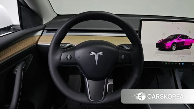 Tesla Model Y 2023 Белый из Кореи, фото 3