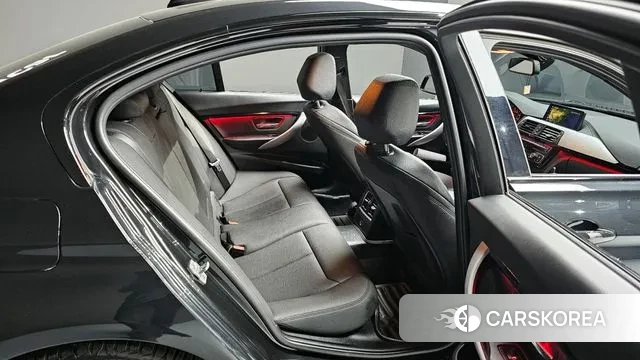 BMW 3 Series (F30) 2018 Черный из Кореи, фото 3