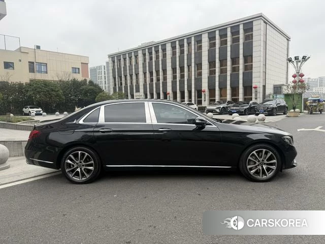 Mercedes-Benz E-class 2019 Черный из Китая, фото 3