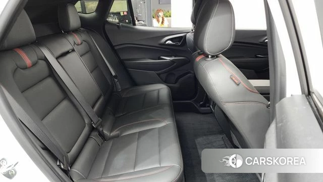 Chevrolet (GM Daewoo) Trax Crossover 2023 Белый из Кореи, фото 3