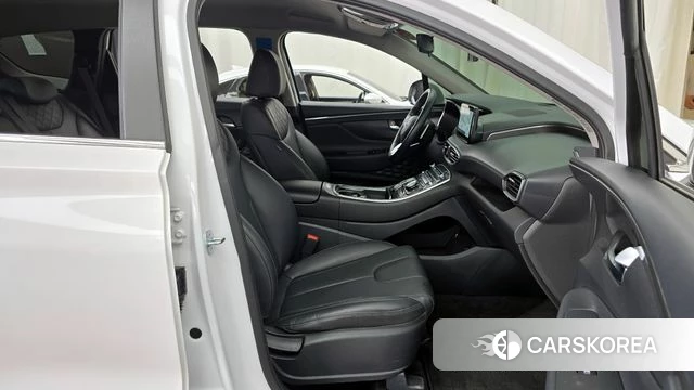 Hyundai The New Santa Fe 2023 Белый из Кореи, фото 3