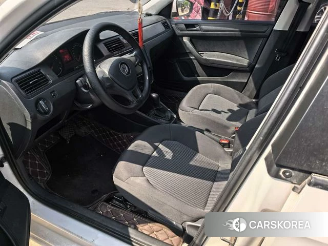Volkswagen Santana 2022 Белый из Китая, фото 3