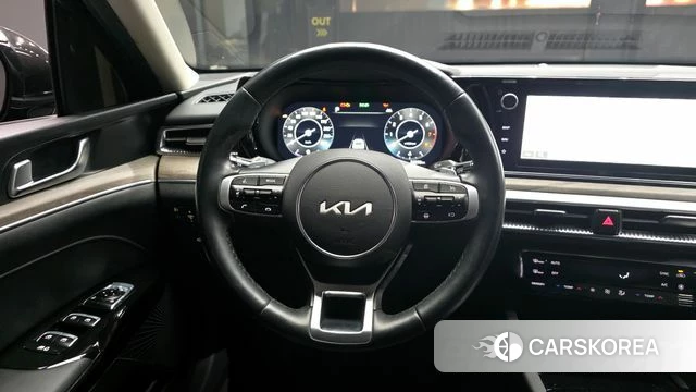 Kia K5 3rd generation 2023 Черный из Кореи, фото 3
