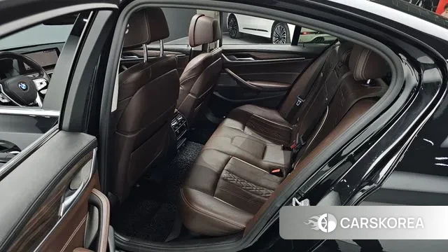 BMW 5 Series (G30) 2020 Черный из Кореи, фото 3