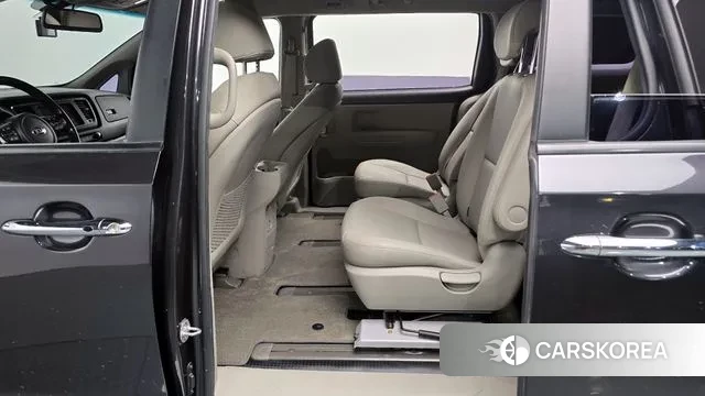 Kia The New Carnival 2020 Серый из Кореи, фото 3