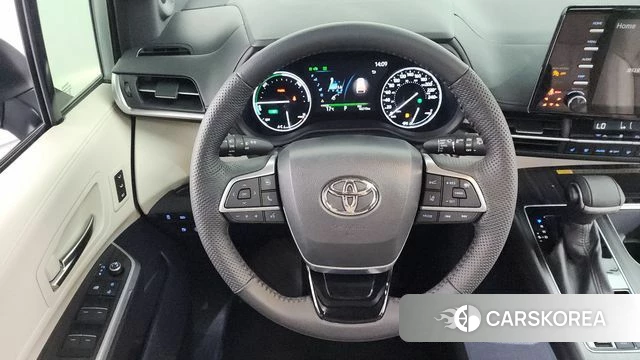 Toyota Sienna 4th Generation 2022 Серебряный из Кореи, фото 3