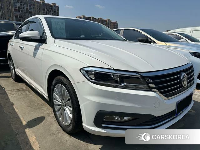 Volkswagen Lavida 2022 Белый из Китая, фото 3