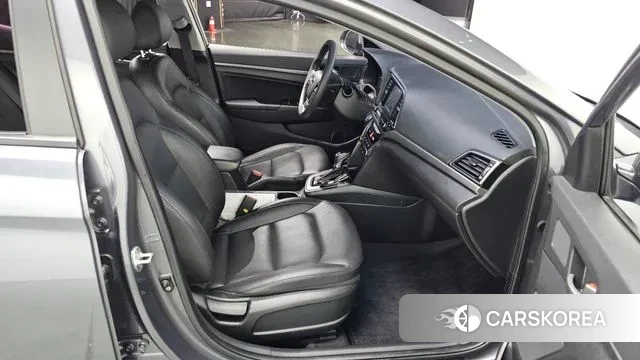 Hyundai Avante AD 2018 Серый из Кореи, фото 3