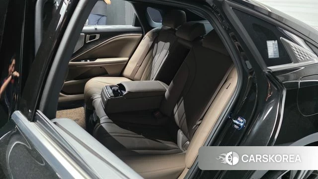 Kia K8 Hybrid 2022 Черный из Кореи, фото 3