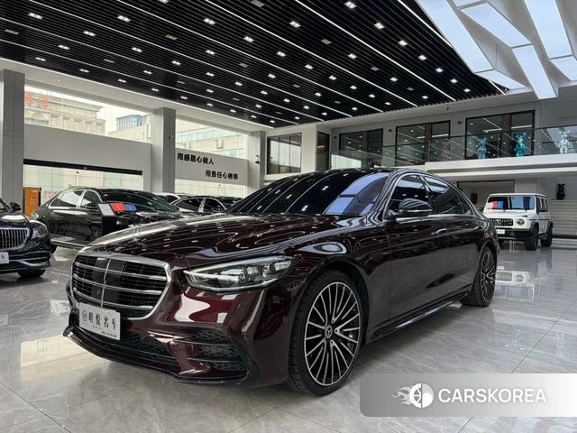 Mercedes-Benz S-class 2023 Красный из Китая, фото 3