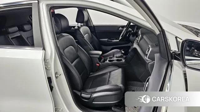 Kia Sportage 4th Generation 2018 Белый из Кореи, фото 3