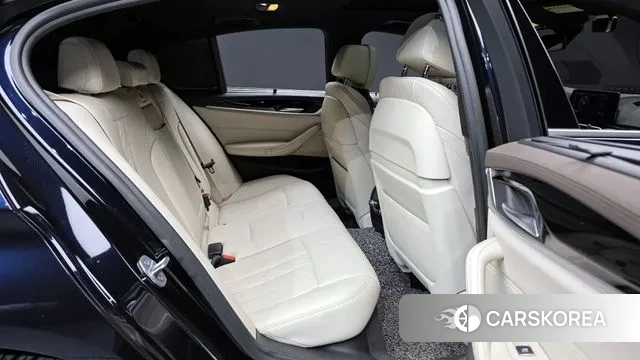 BMW 5 Series (G30) 2019 Черный из Кореи, фото 3