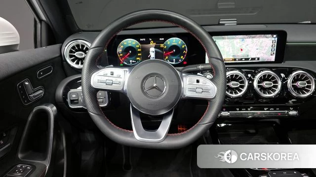 Mercedes-Benz A-Class W177 2020 Белый из Кореи, фото 3