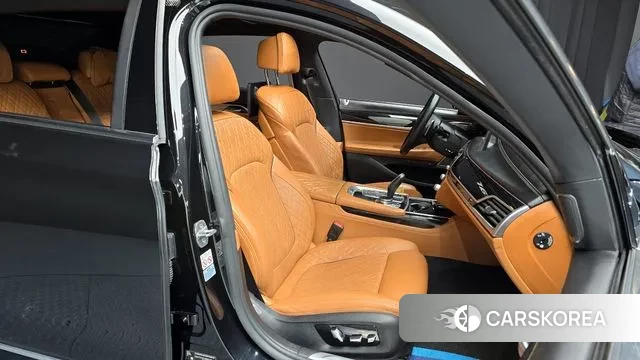 BMW 7 Series (G11) 2019 Черный из Кореи, фото 3