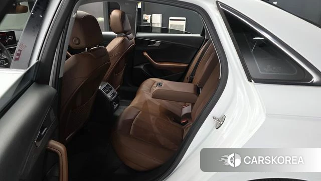 Audi A4 (B9) 2018 Белый из Кореи, фото 3