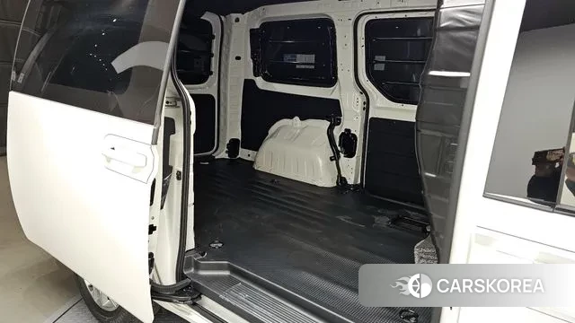 Hyundai Staria 2024 Белый из Кореи, фото 3