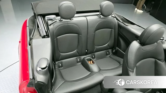 Mini Cooper Convertible 2024 Красный из Кореи, фото 3