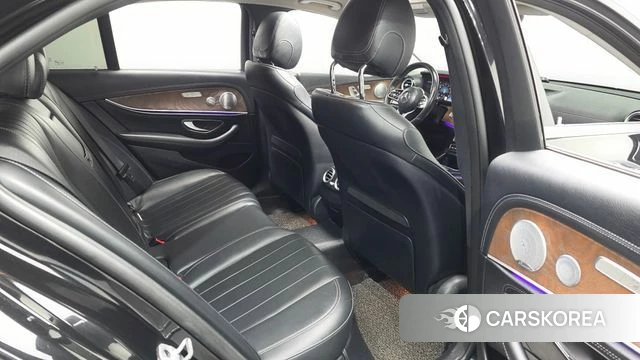 Mercedes-Benz E-Class W213 2018 Черный из Кореи, фото 3