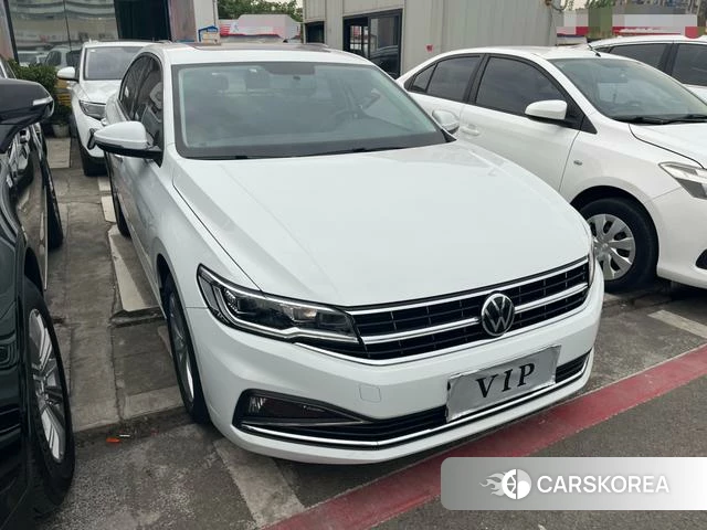 Volkswagen Bora 2021 Белый из Китая, фото 3