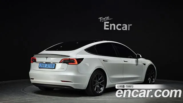 Tesla Model 3 2021 Белый из Кореи, фото 3