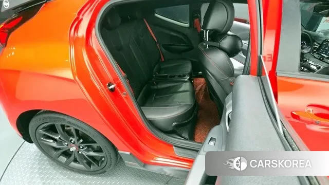 Hyundai Veloster (JS) 2018 Красный из Кореи, фото 3