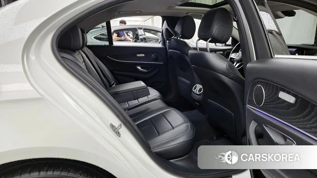 Mercedes-Benz E-Class W213 2018 Белый из Кореи, фото 3